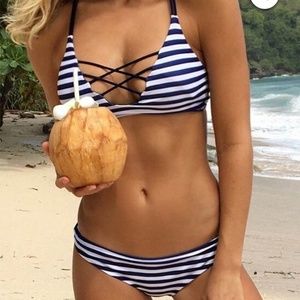 NWT Cupshe Draw A Parallel Stripe Bikini, Size S